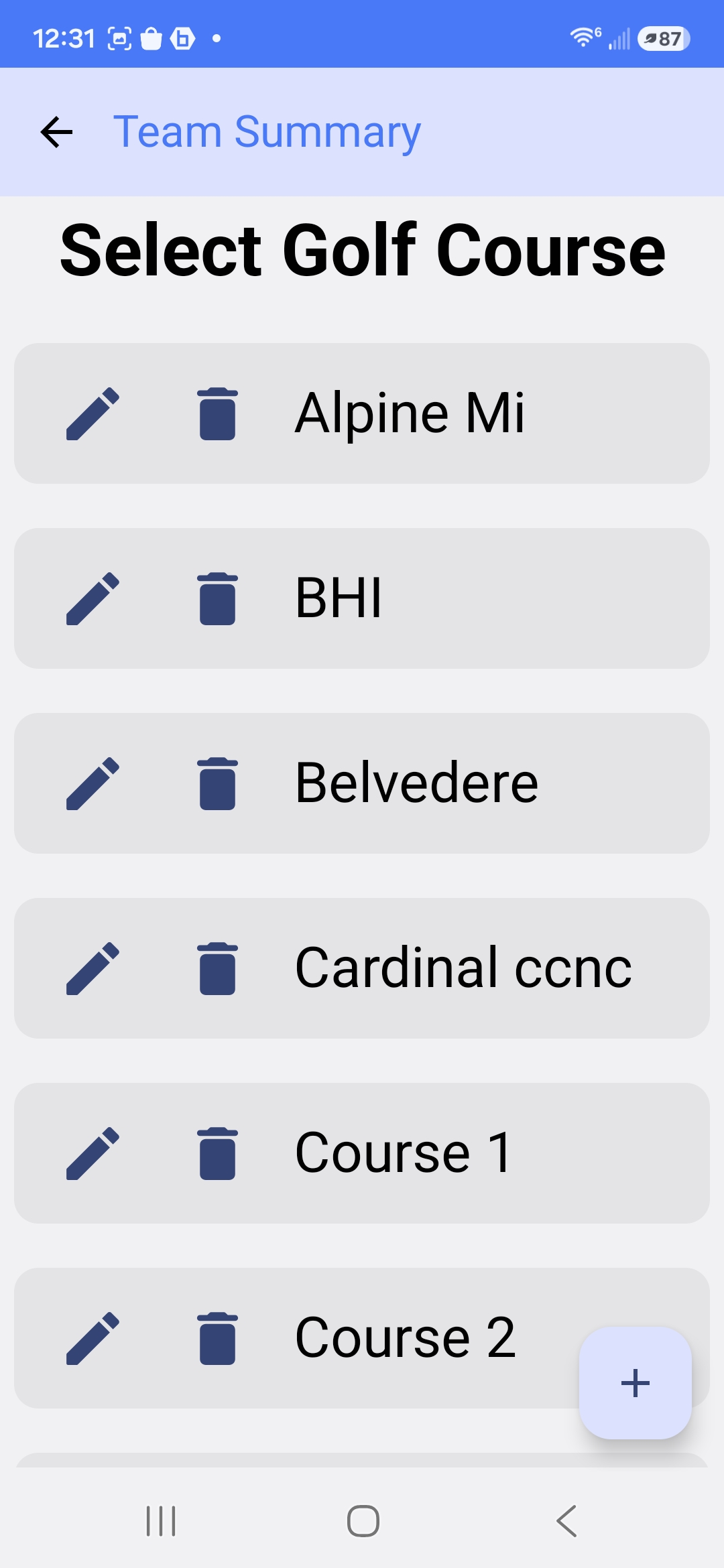 Select Golf Course screen listing saved courses